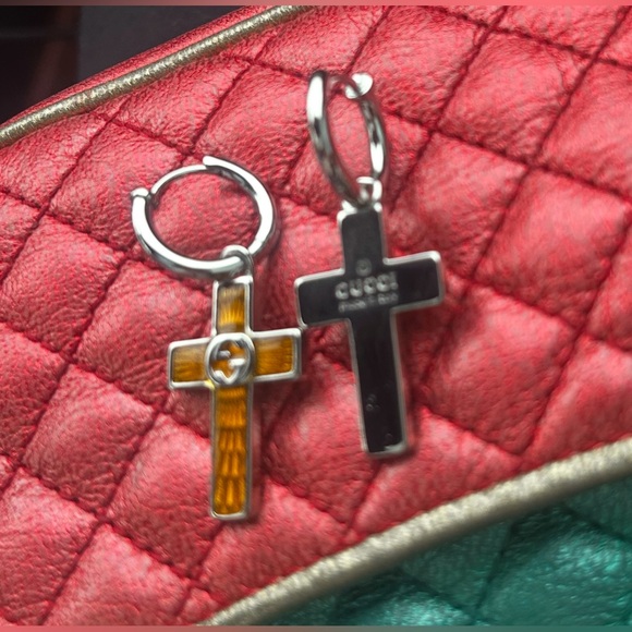 Gorgeous Gucci Patterned GG Cross Hoop dangle earrings - Picture 4 of 7